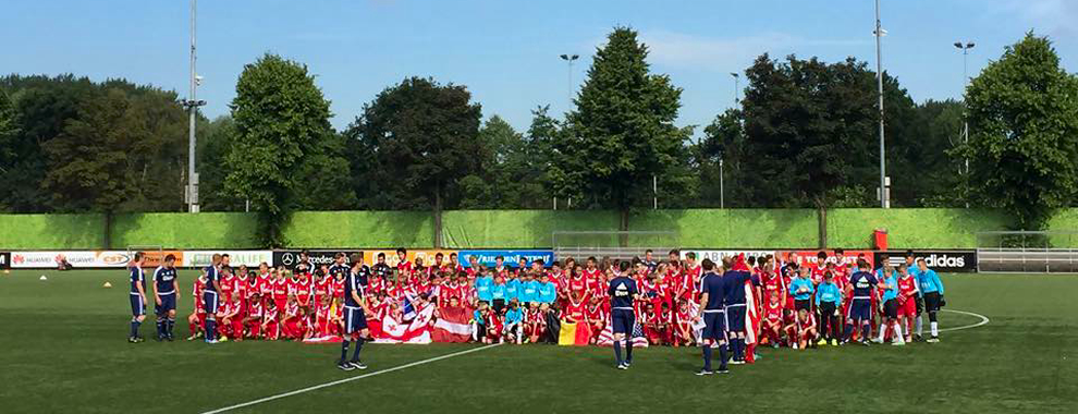 Tarva noormängija Ajaxi suvelaagris