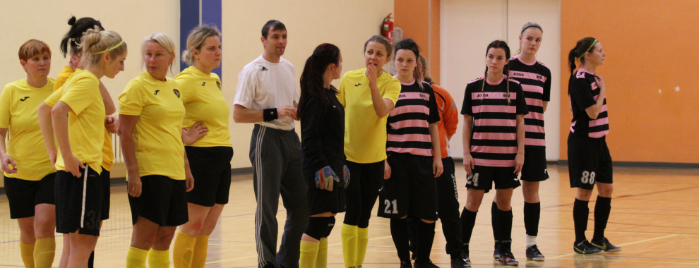 Tarva naispere Kadrina Cupil