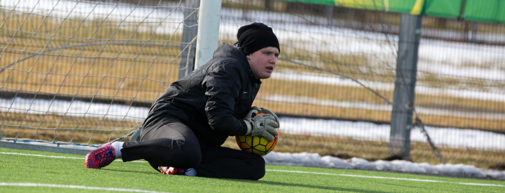 Uue väravavahiga käed löödud