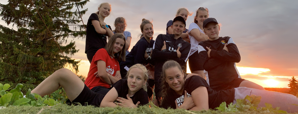 Tarvas U15 tüdrukud laagerdasid Lõuna-Eestis